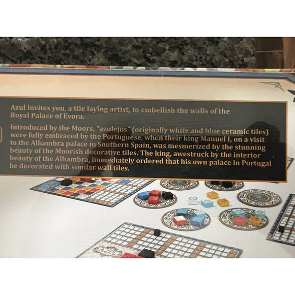 Azul Board Game by Michael Kiesling 2018 Next Move Games, New and Sealed - Picture 3 of 9